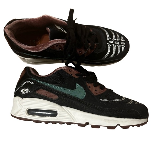 Nike Shoes - Nike Air Max 90 “Siempre Familia” | Size 7 | Día de los Muertos Limited Edition